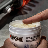 IPONE Waterproof Grease 200g being used