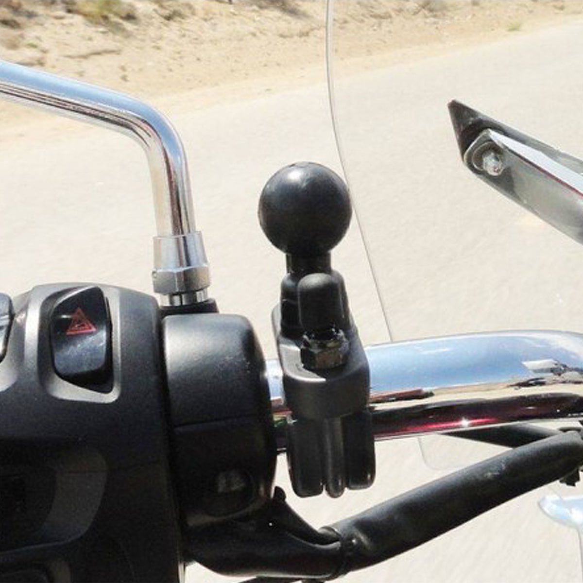 RAM Handlebar U-Bolt Base for Rails 0.5" to 1" in Diameter