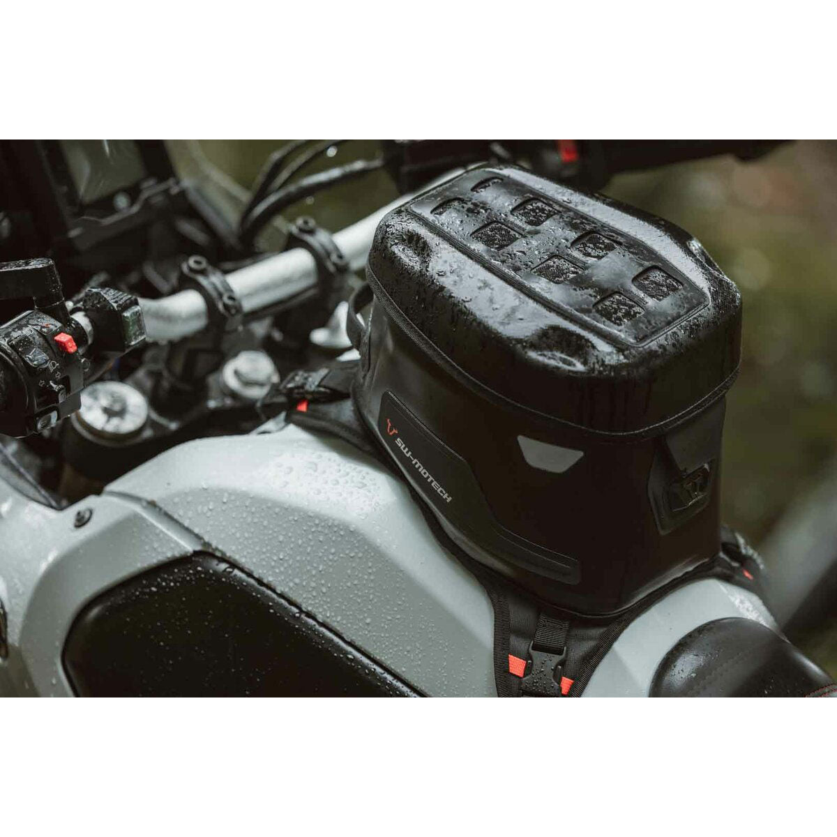 SW Motech Pro Cross WP Tank Bag 5.5L in use