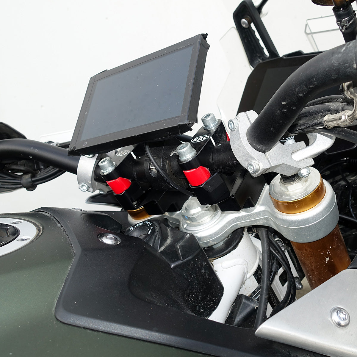 XRC Triumph Tiger 900 Anti-Fatigue Handlebar Mount Kit