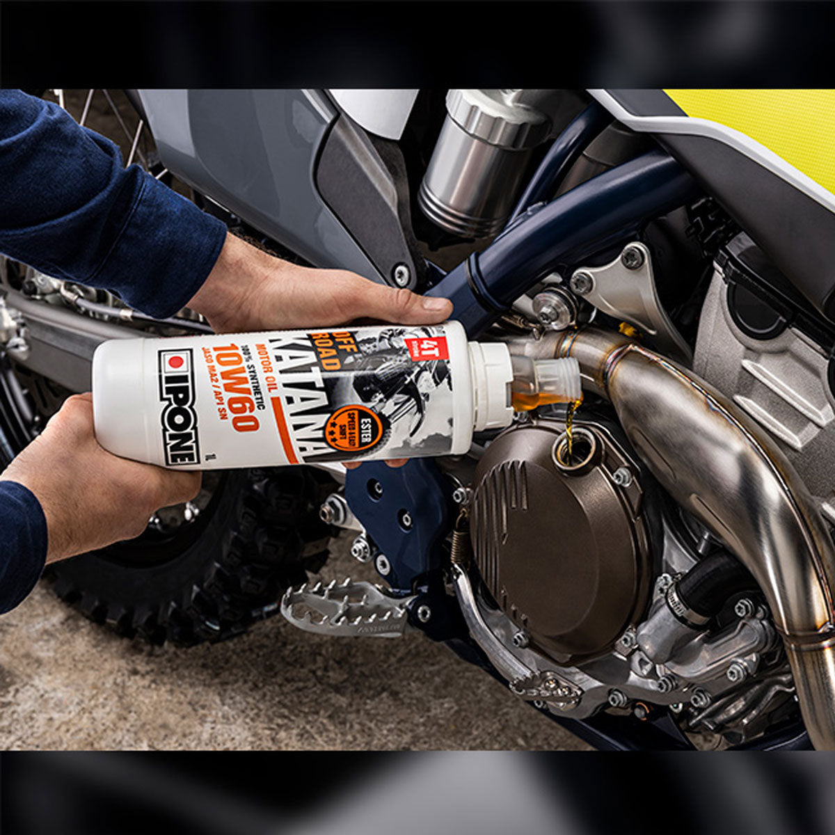 ipone offroad katana oil 10w40 4T in use on a motorcycle